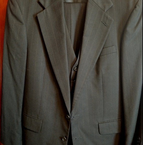 Oscar de la Renta Three piece Men's Suit - Picture 1 of 13
